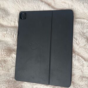 Apple iPad Keyboard / Case – Model A2039